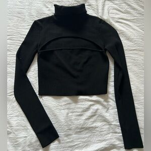 Superdown Cropped turtleneck top with cut out